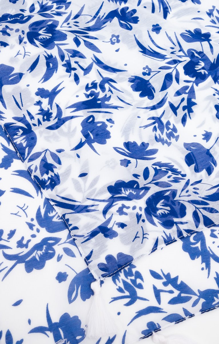 GRAND FOULARD IMPRIMÉ TISSÉ AVEC POMPON