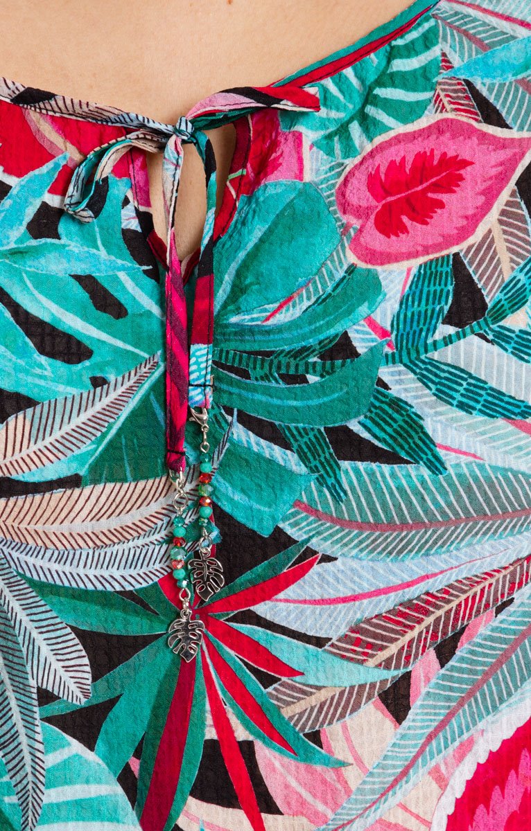  Blouse Imprimée Et Lien Bijoux Au Col