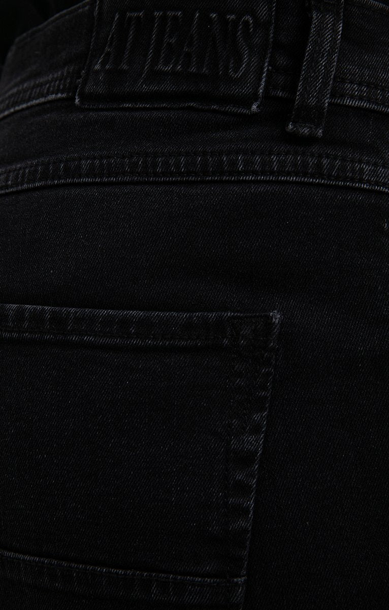  Jean Black