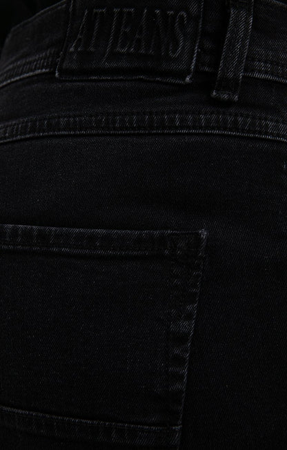  Jean Black