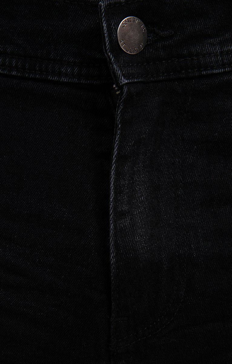  Jean Black