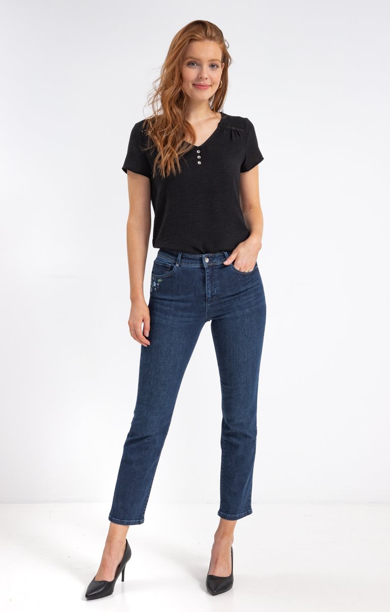  Pantalon Avec Broderies Fleurs