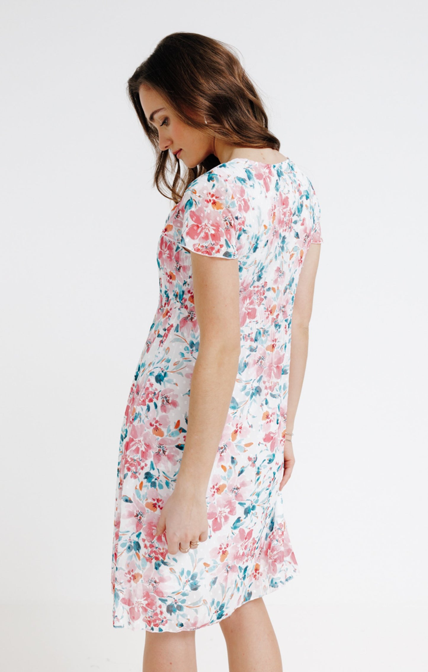  Robe Plissée Imprimée Avec Bijou Col