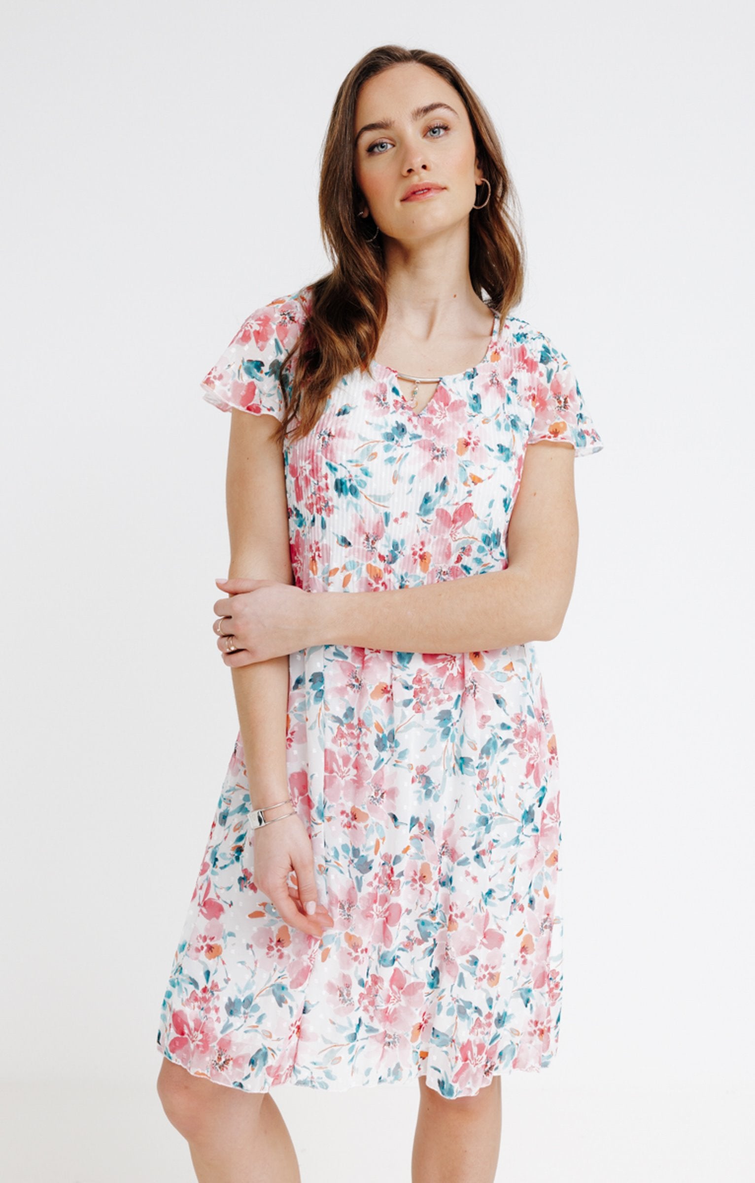  Robe Plissée Imprimée Avec Bijou Col