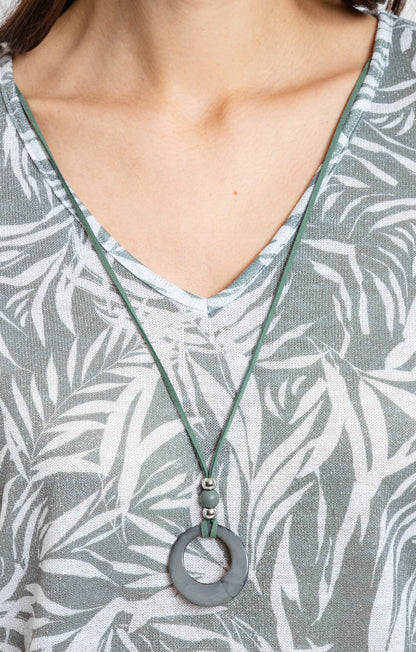 TEE-SHIRT MANCHES COUDES AVEC COLLIER