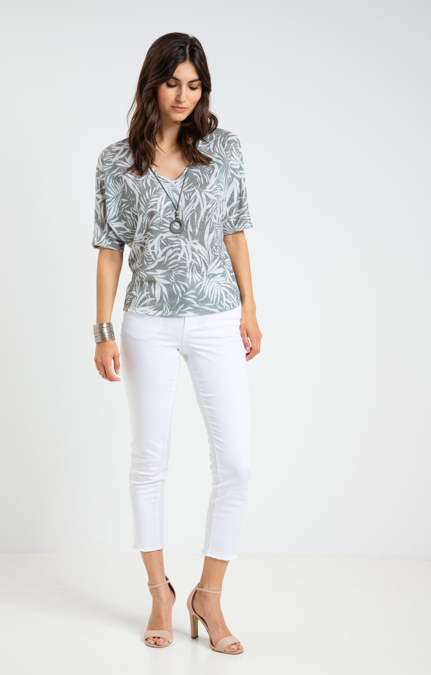  TEE-SHIRT MANCHES COUDES AVEC COLLIER