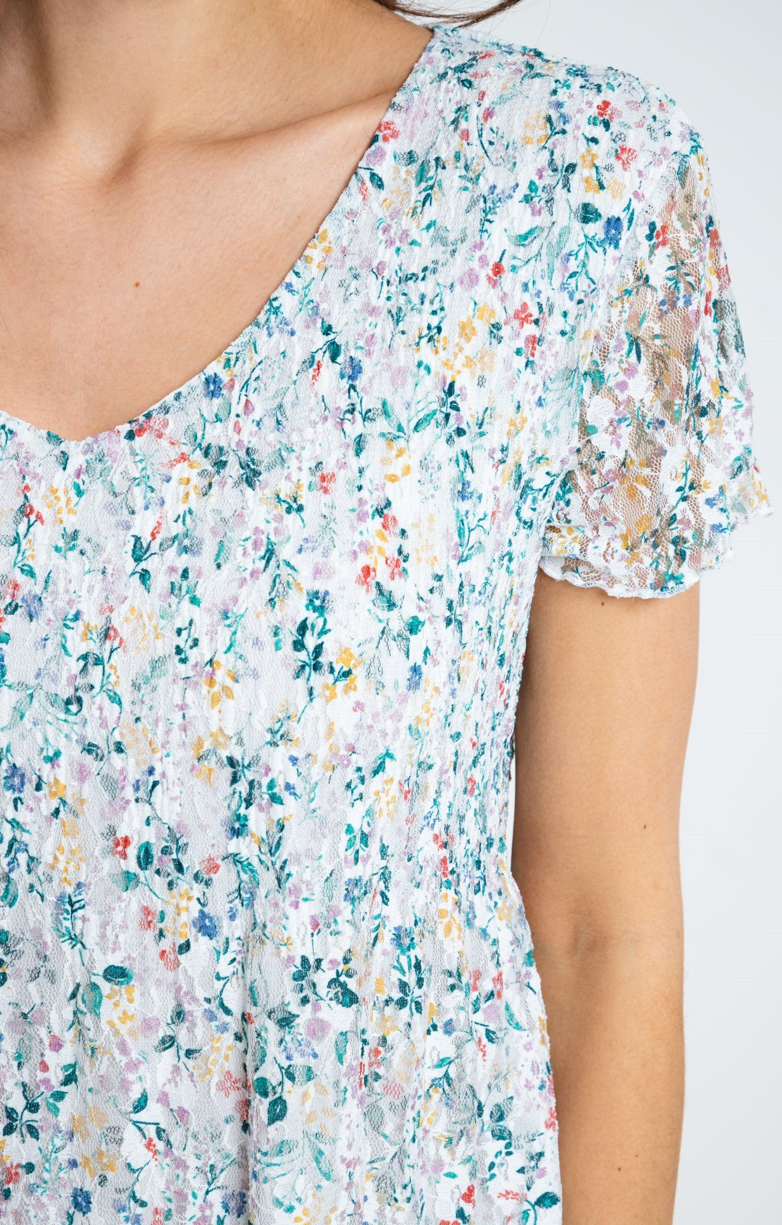  Tee-shirt Plissé Col V Manches Courtes